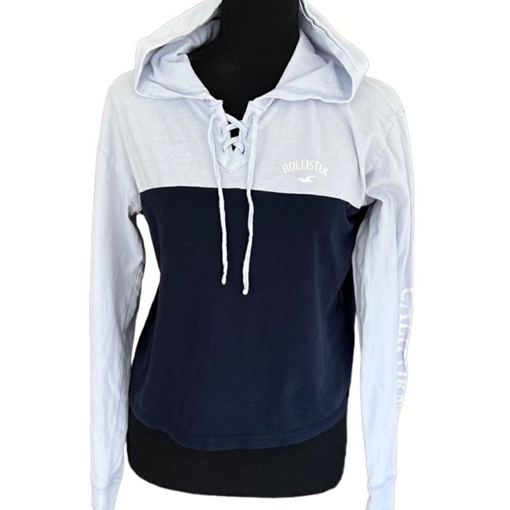 Hollister light blue/navy color block lace up front cotton hoodie, size XS